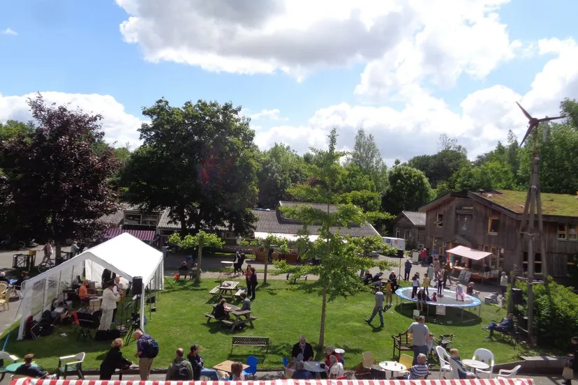 177f209 w1272 28188436922349109099