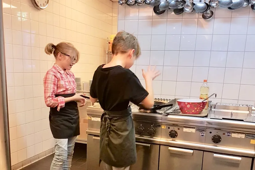 8f4cd8b0 a40c 4806 9eb9 fbfa3086007f 1