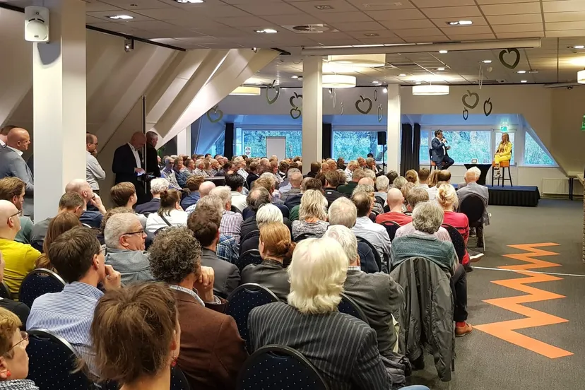 ad8e7220 85d6 4a84 83bb bacf8781c549