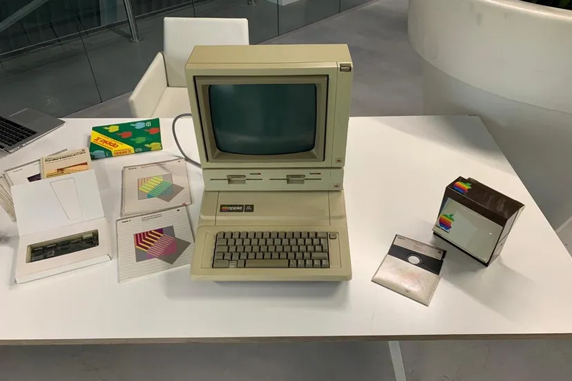 apple
