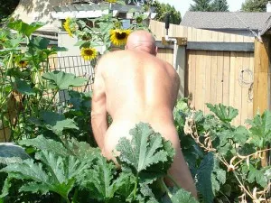 naked gardening