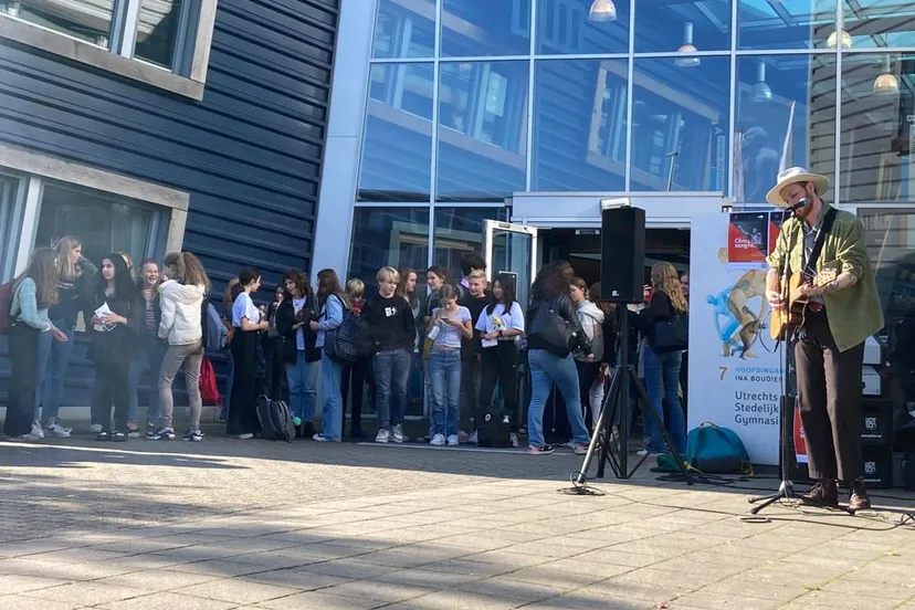 optreden gijs teuwsen