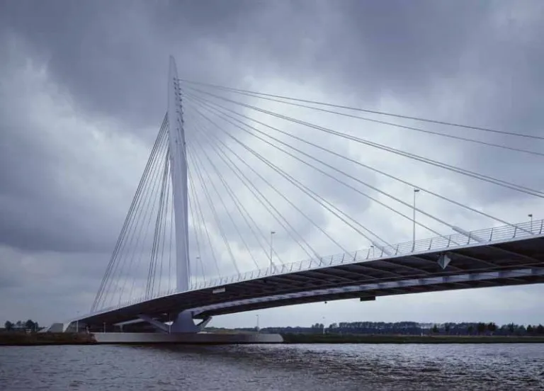 prince claus bridge utrecht unstudio 768x614 1