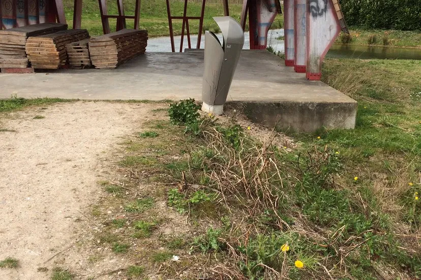 prullenbakwoodchapel