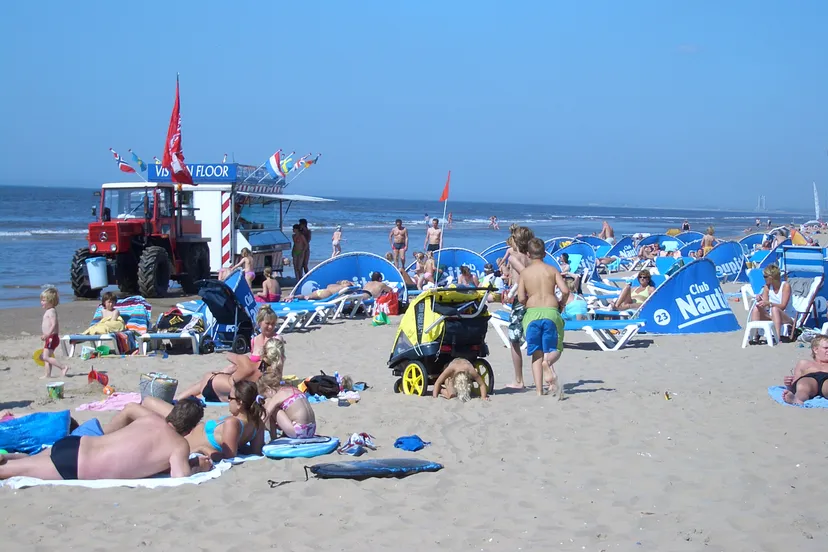 zandvoort beach 0541