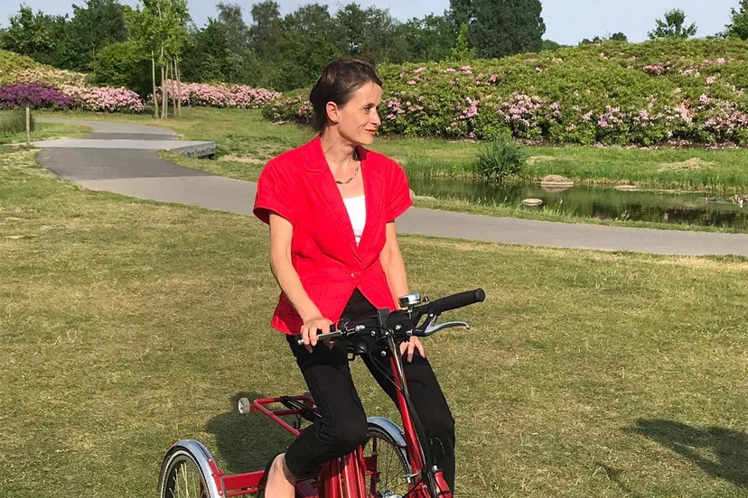 4b8e9c37 805c 4393 b0e5 024dd9e12c20