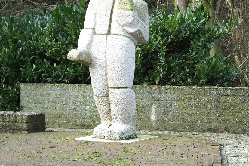 monument voor de gevallenen lelystad