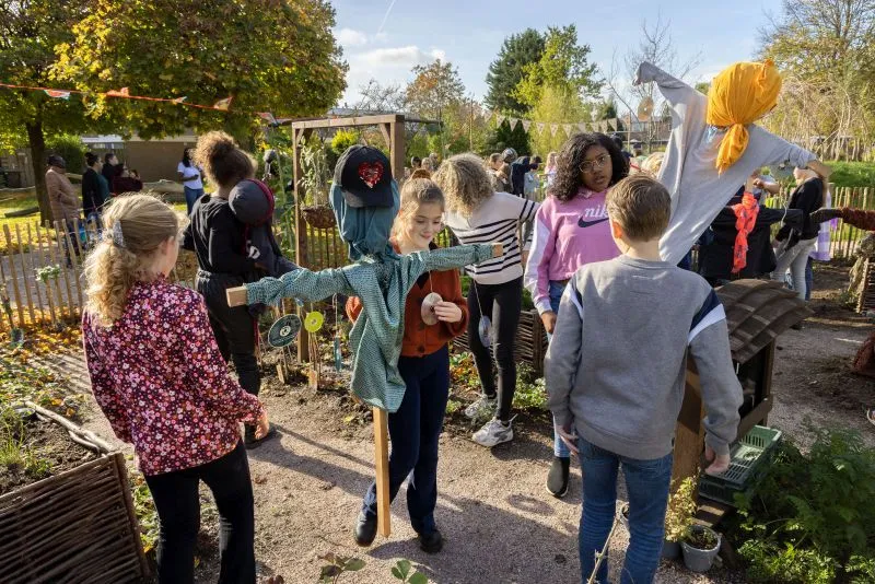 opening buurtmoestuin botter
