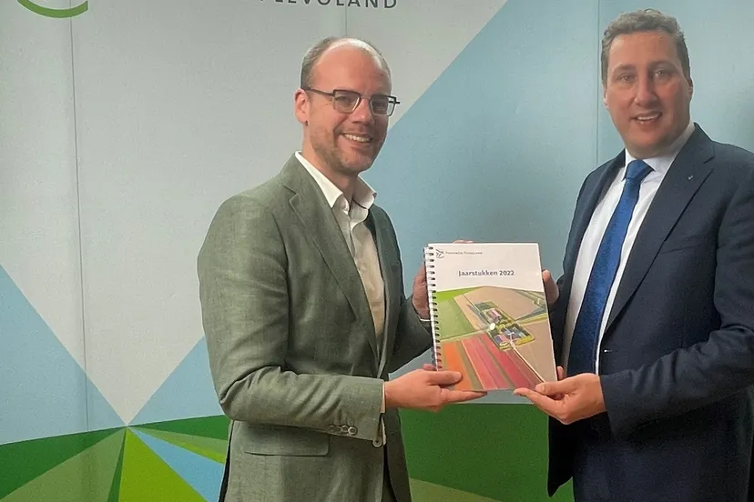 overhandiging jaarstukken
