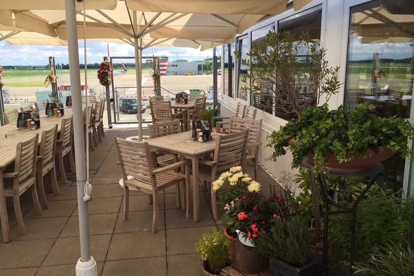 restaurant luchthaven lelystad