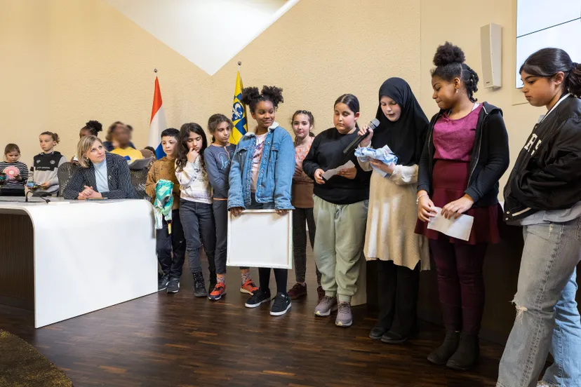 stadhuisbezoek plustijdkinderen