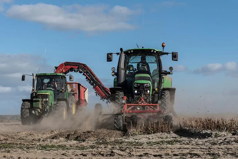 trekker oogsttijd prov flevoland