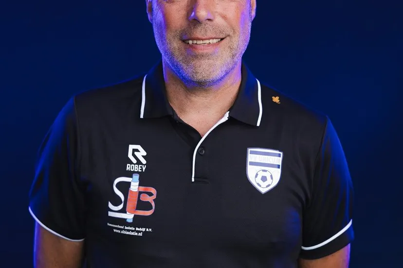 michel van oostrum vv unicum