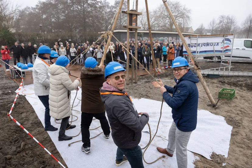 eerste paal green hill fotostudio wierd