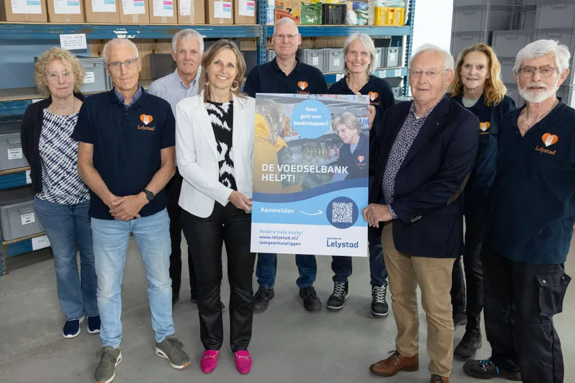 werkbezoek voedselbank fotostudio wierd