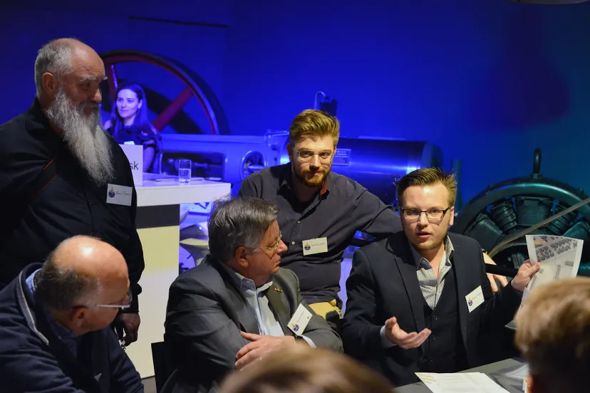 45421904 1148060215340944 6788635577324404736 o