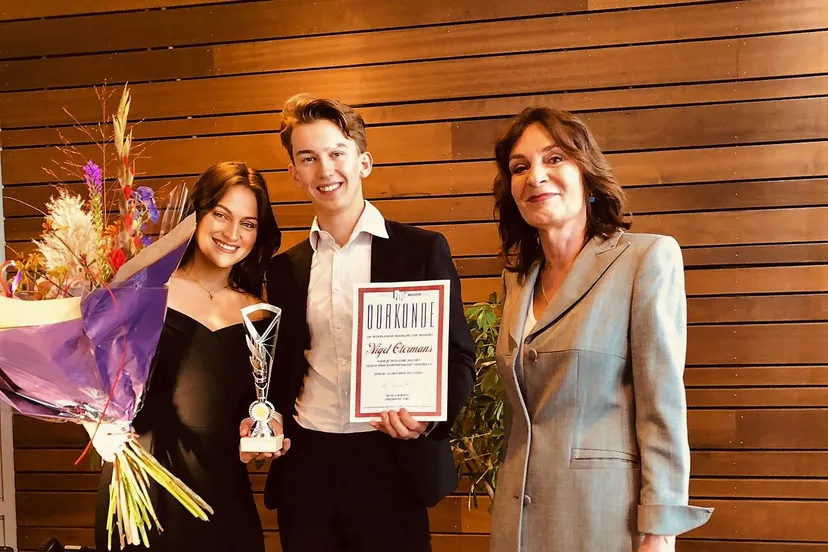 47eabfc1 1056 4c06 969b 4a0ad0887596