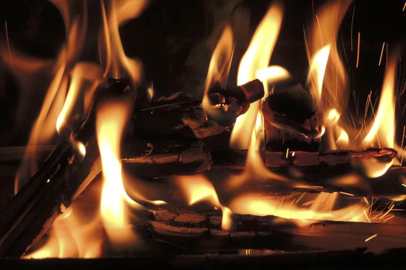 campfire 272022 1920