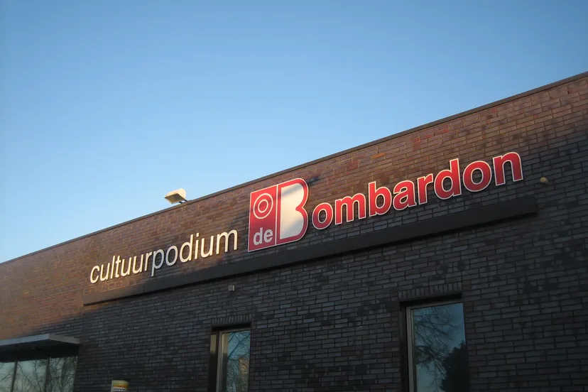 debombardon