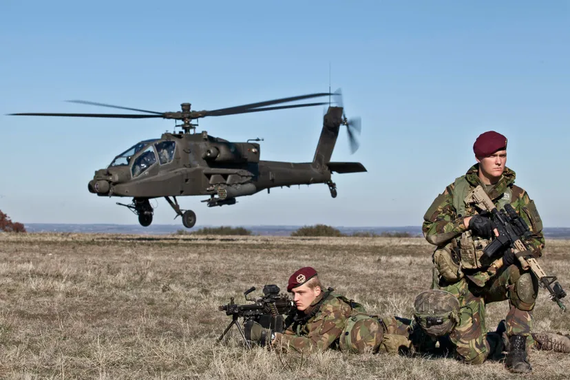 dutch apache ah 64