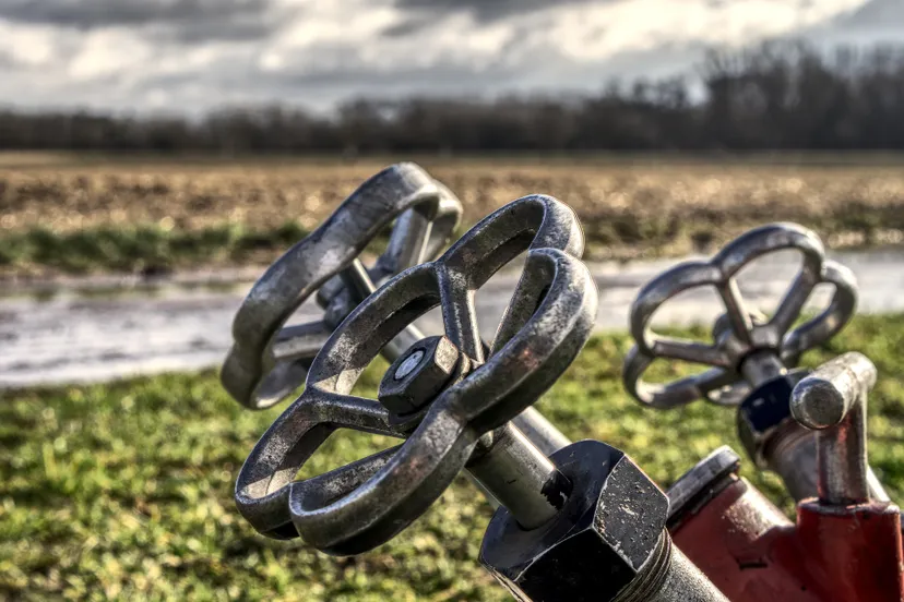 fire hose 3957163 1920