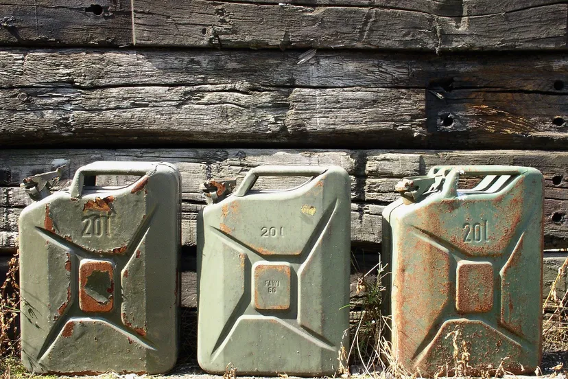 gasoline canister 708568 1920