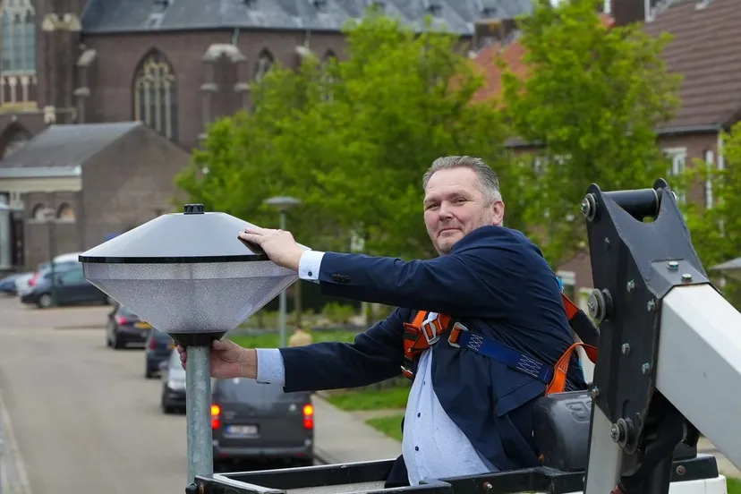 openbare verlichting vervangen of led hoogtefotograaf 110424 27 101