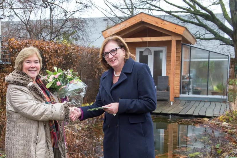 prijsuitreiking aan nicole mokveld foto ger peeters