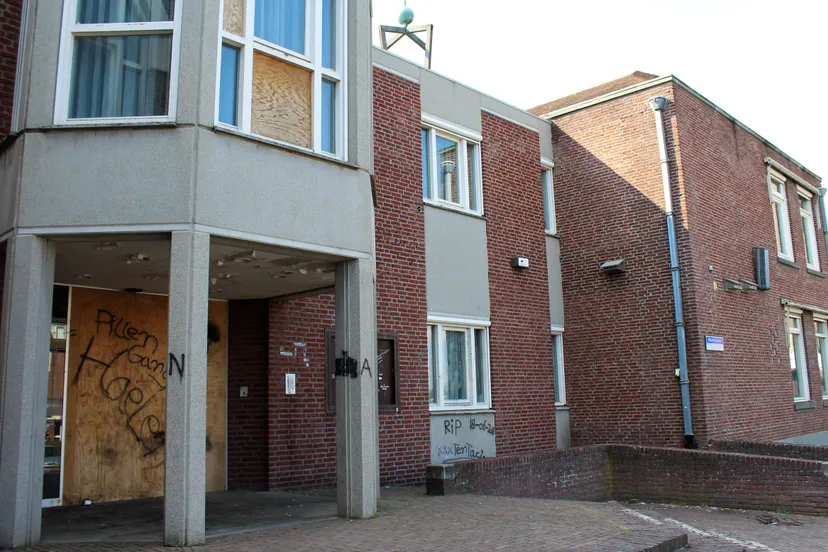 raadhuis verloederd