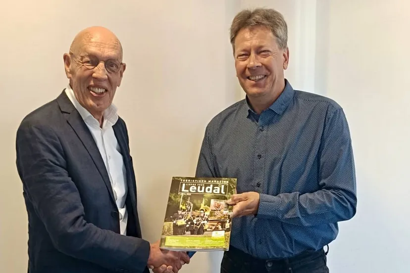 uitreiking 1e exemplaar magazine 2025 2