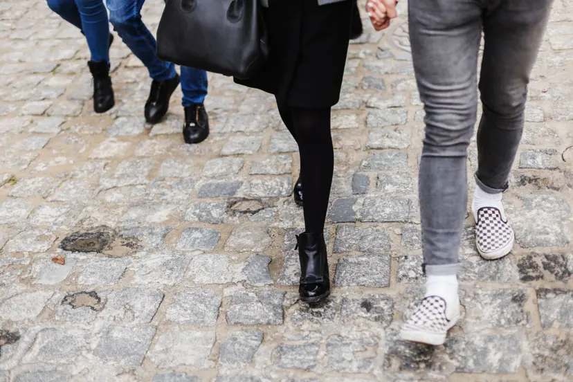legs-people-walking