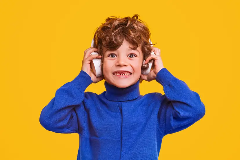jongen-met-koptelefoon