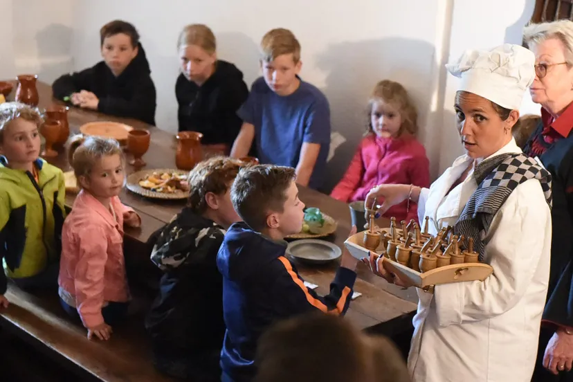 aan tafelkasteel doornenburgqdsc 3333 e1710162538224