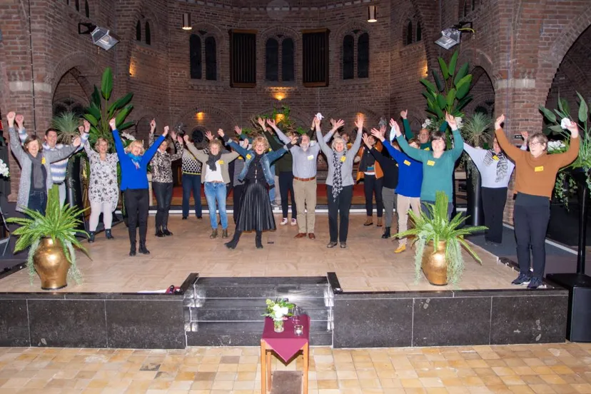 alzheimer cafe lingewaardvrijwilligers juichen dat ze eindelijk mogen beginnen