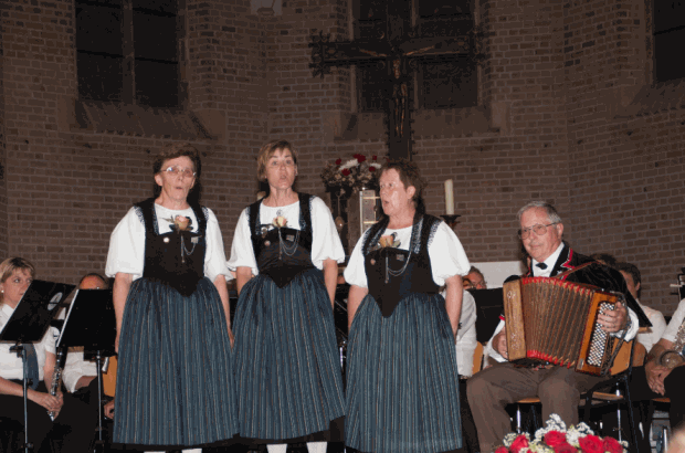 at6f5umqm2ictm2v8765mnd75 concert 1