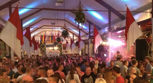 ayx1k9kert0wt5w4esmpg8iui 1 720