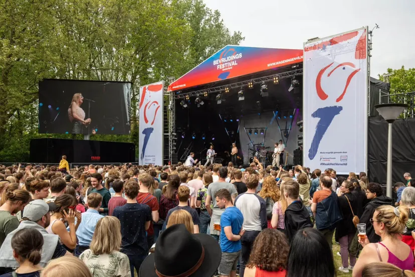 bevrijdingsfestivalvrijheidgelderland beeld vanuit publiek 2 min 4a80d0e91f1 1200x800 1