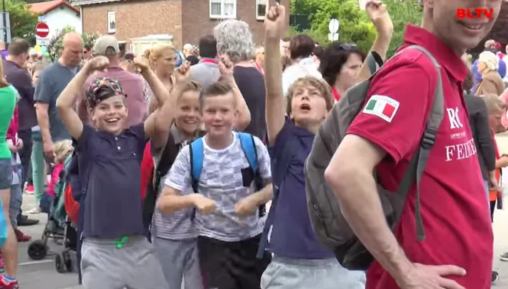 binnenkomst wandelvierdaagse 2015 bemmel