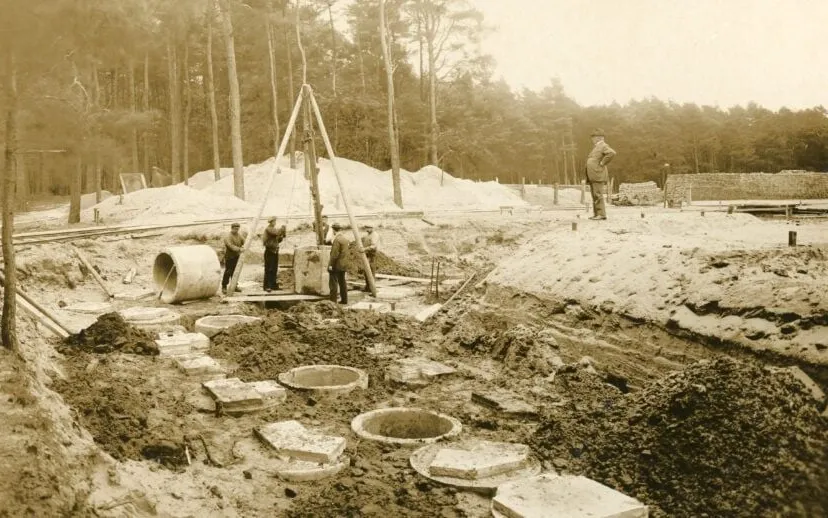 bouw van het jachthuis sint hubertusnationaal park hoge veluwe 1 915x518 1