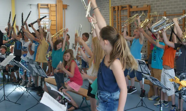 cmbpy3k27w9i9f4qmrtzim6yy muziek stedelijk