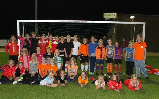 g345914qm4da0r62jiazuy9jn voetbal