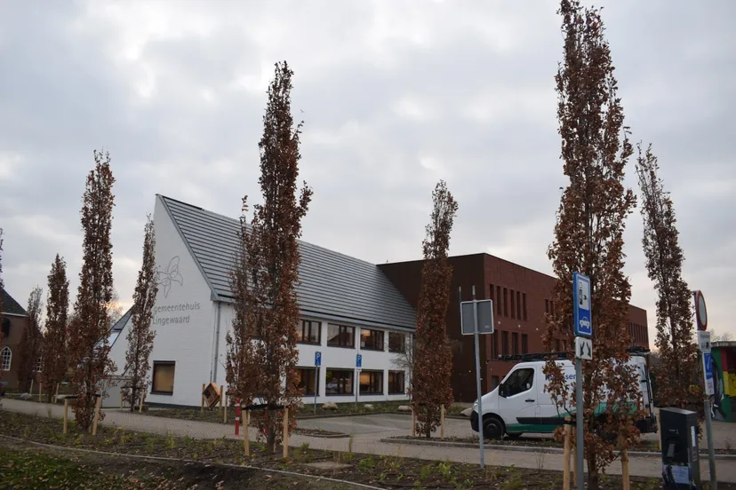 gemeentehuis lingewaard 1