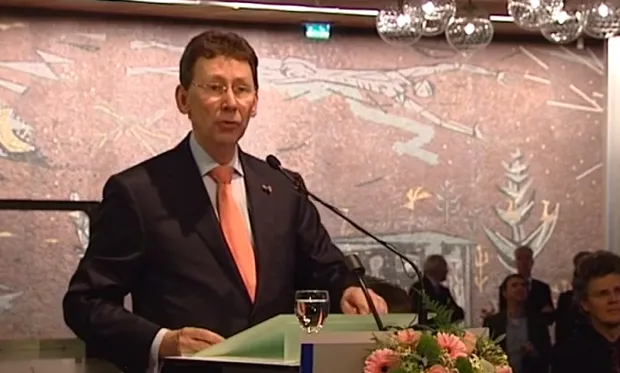 i9esn59ohh1vkq8a7h1q0lraf 1 172