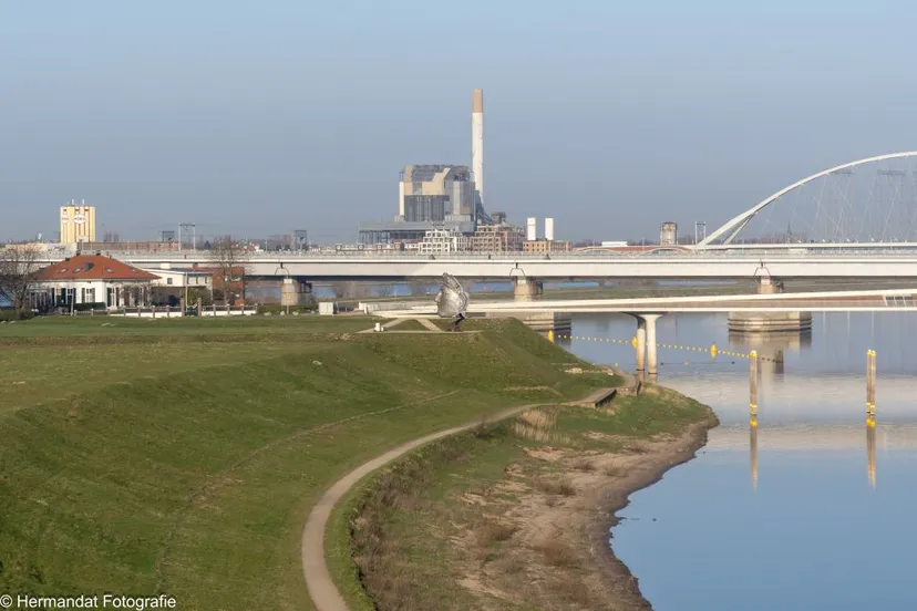 ivnrijnwaalveur lent 7986