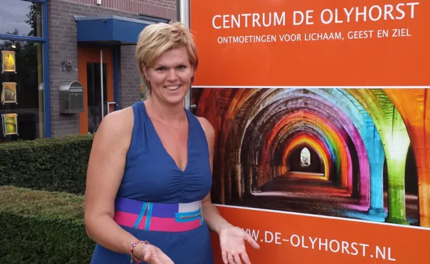 jnooy3zh8hrqvlxya8np4298d olyhorst