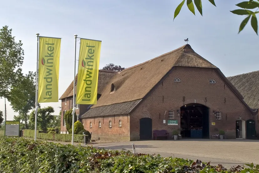 landwinkel de woerdt boerderij buiten