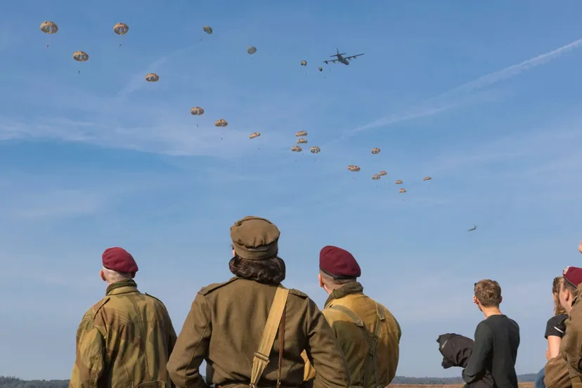 luchlandingen op de ginkelse heide foto arjan vriezeomroepgelderland 1