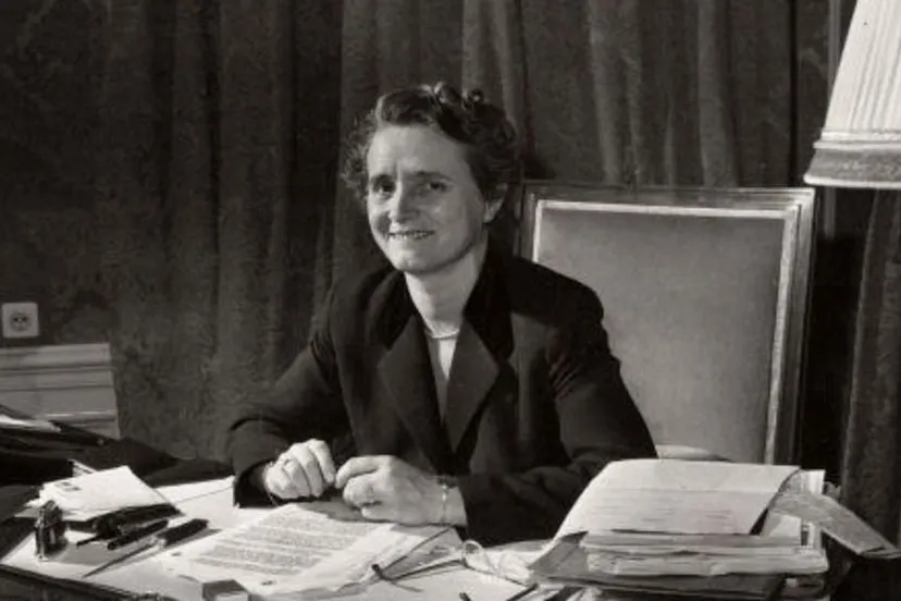 margaklompewikimedia commons02a6b985 d26f 3be1 b7eb 1feba5662efa