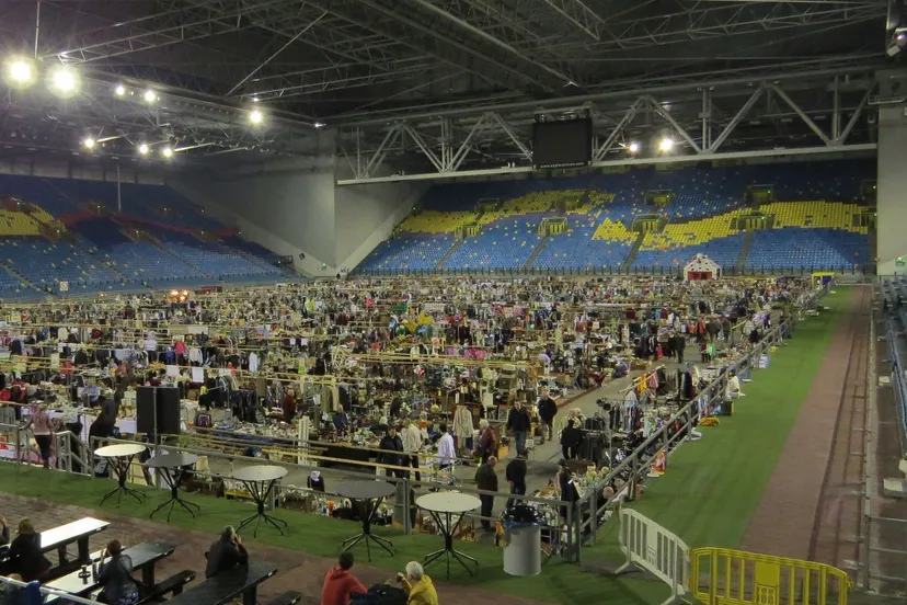 megarommelmarktsnuffelmarkt paradijs gelredome 2