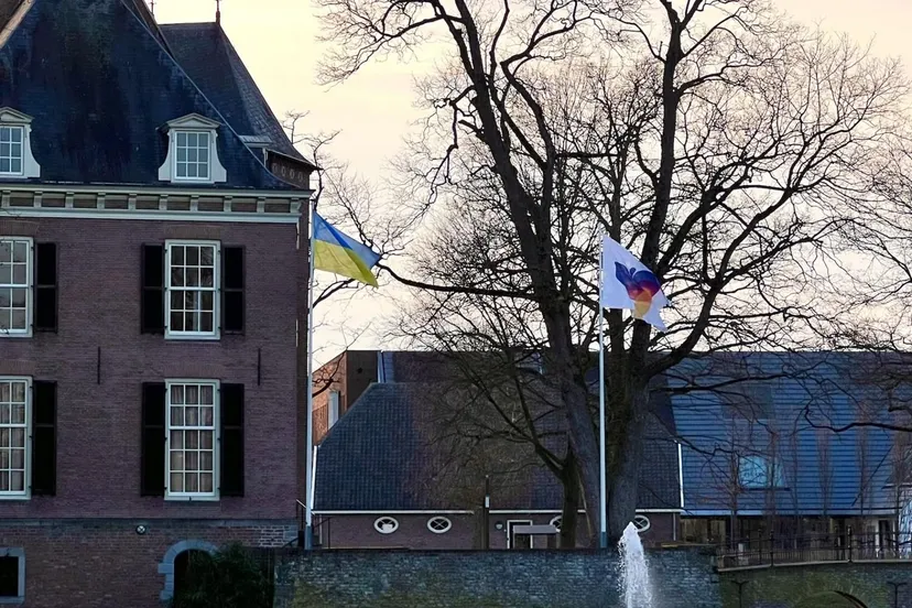 oekraine vlag gemeentehuis